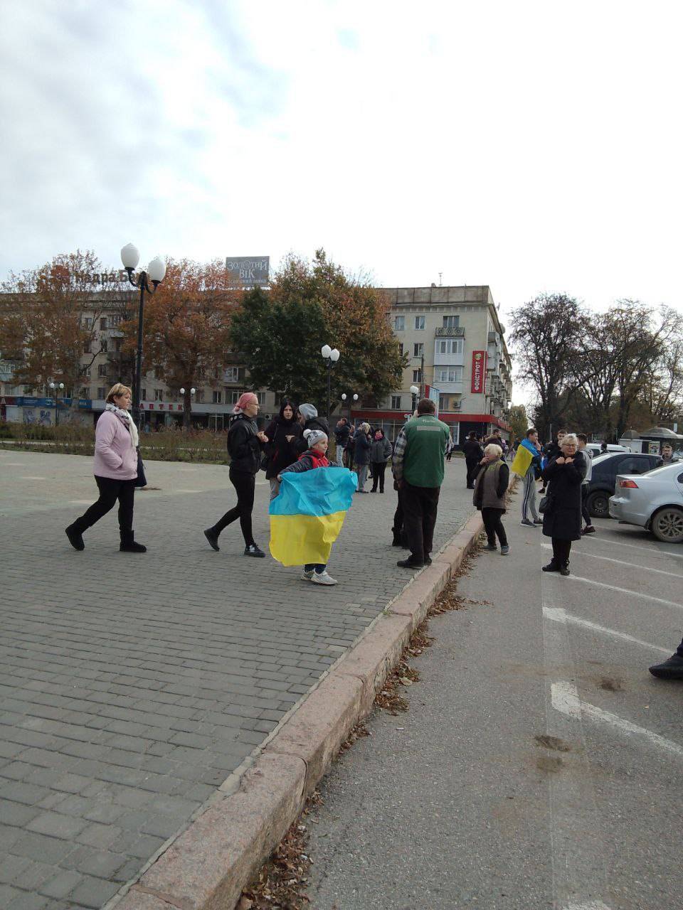 Разветите украински знамена в центъра на Херсон